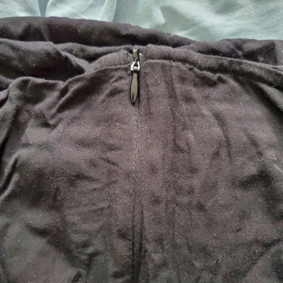 Black Maxi Skirt with Slit and Zipper Closure, Size Medium - Picture 2 of 6